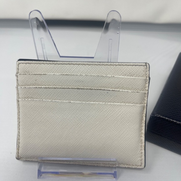 Prada Saffiano leather card holder - Picture 3 of 6
